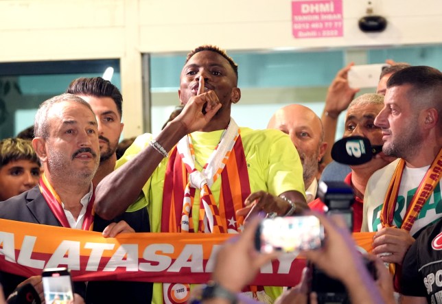 Victor Osimhen sertakan permintaan transfer Arsenal dan Chelsea dalam  kesepakatan dengan Galatasaray - Dimensi Aktual